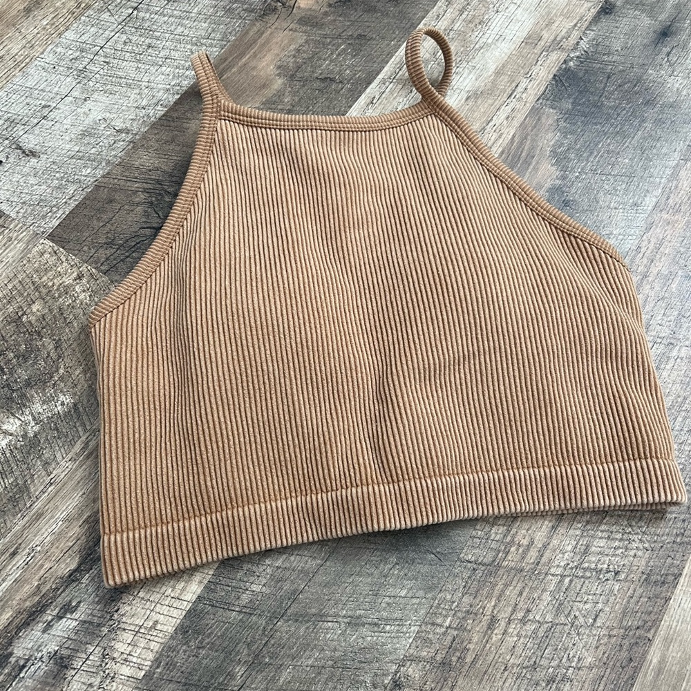 JoyLab Ribbed Tan Crop Top - Picture 2 of 9
